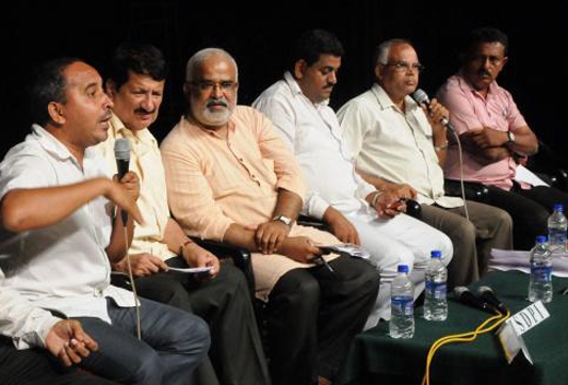 Congress, BJP blamed for communalism